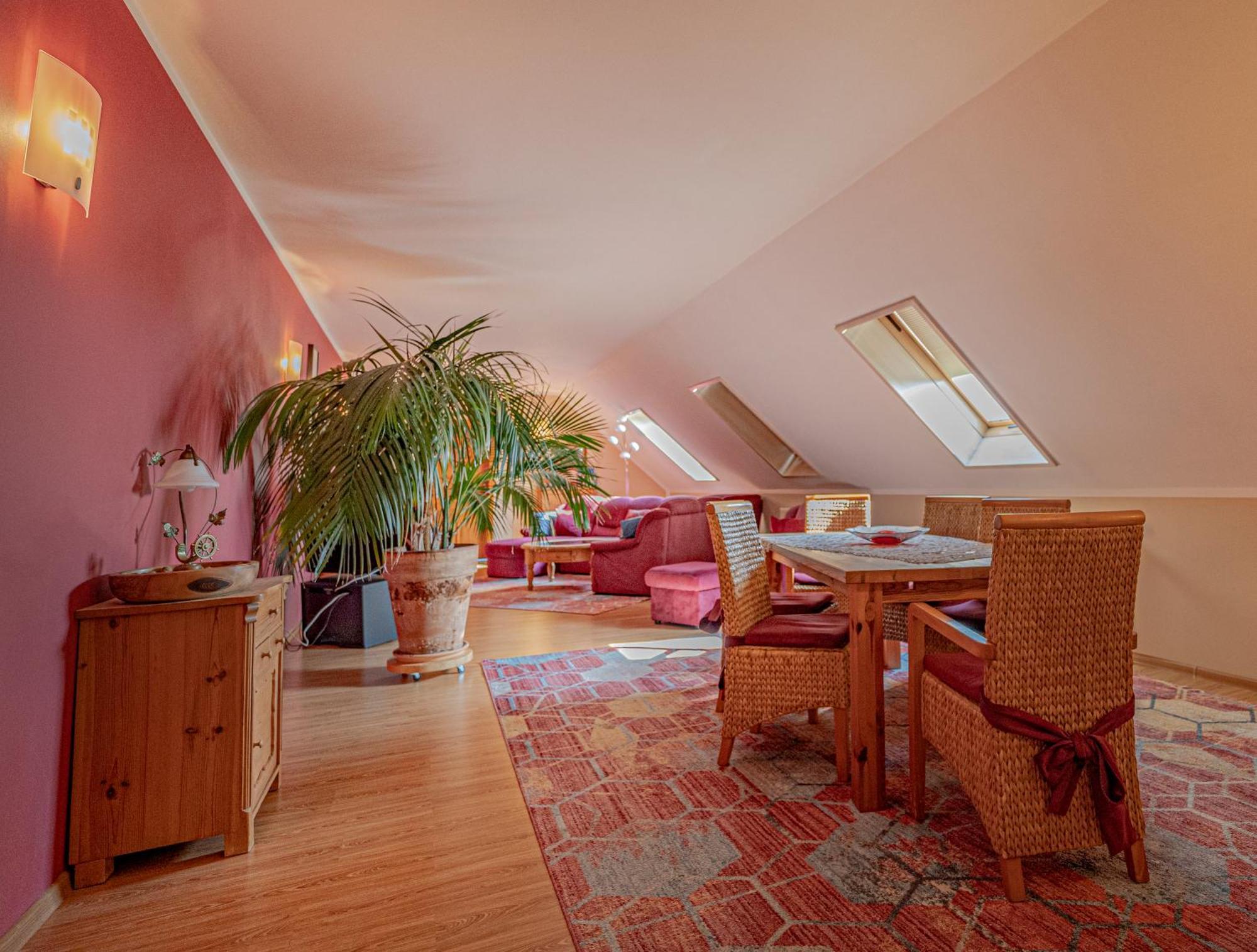 Apartmán Dom Ogrodnika Jezow Sudecki Exteriér fotografie