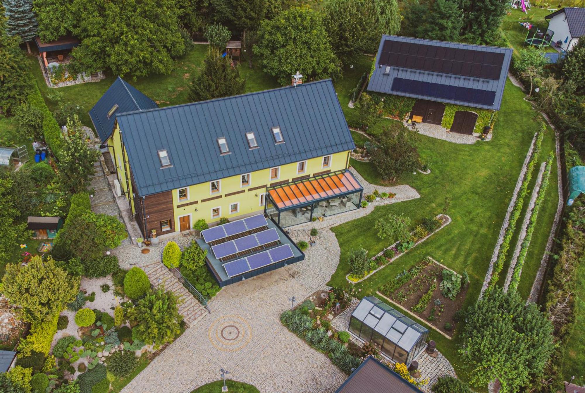 Apartmán Dom Ogrodnika Jezow Sudecki Exteriér fotografie